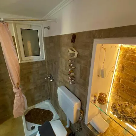 Daire Chrysa's Old Town